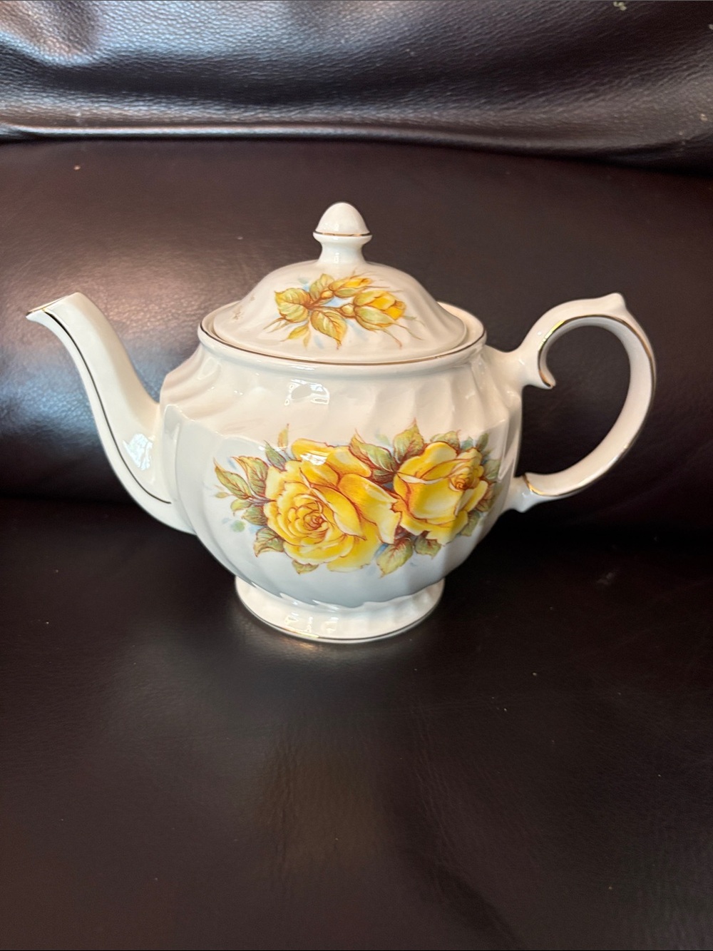 Windsor England White Porcelain Teapot with Yellow Rose Pattern Vintage Teapot